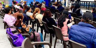 Personas en condición de discapacidad y sus familias durante encuentro realizado en Kennedy.