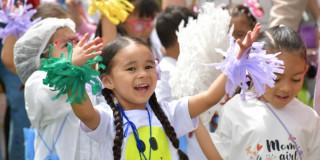 Imagen de una de las niñas beneficiarias de los servicios del Centro Amar en Bogotá