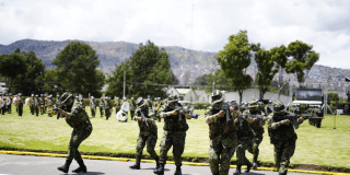 Foto de un batallón en Bogotá