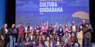 Inmagen del grupo de ganadores del premio a la Gestión cultural 2025