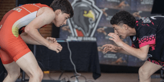 Imagen de Jóvenes promesas de la lucha en combate