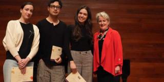 Imagen de los 3 finalistas oncurso Internacional de Violín Ciudad de Bogotá con la principal jurado