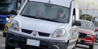 Foto de un vehículo de trasnporte especial