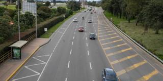 Foto de una vía de la ciudad de Bogotá