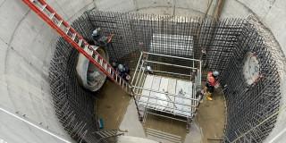 Foto de obras en la calle 100 del proyecto de la Troncal de TransMilenio en la avenida carrera 68.