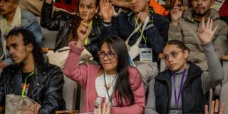 Foto de jóvenes en uno de los talleres para emprendedores de Innovers Bogotá