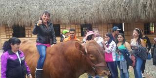 Alumnos del programa Bachillerato por Ciclos de Bosa - Foto: Alcaldía Local de Bosa Alumnos del programa Bachillerato por Ciclos de Bosa - Foto: Alcaldía Local de Bosa