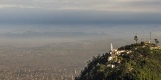 Cerro de Monserrate - Foto: Prensa IDT Cerro de Monserrate - Foto: Prensa IDT