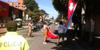 Desmonte publicidad exterior - Foto: ambientebogota.gov.co Desmonte publicidad exterior - Foto: ambientebogota.gov.co